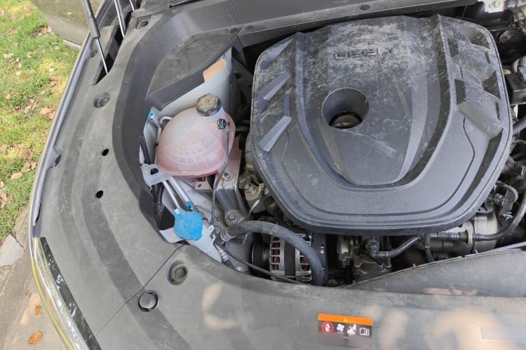 Used Geely Auto Monjaro L 2024 2.0TD DCT EVO Two-Wheel Drive Long-Range Version Engine Bay Right