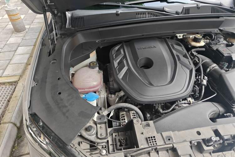 Used Geely Auto Monjaro L 2024 2.0TD High-Power Automatic Two-Wheel Drive Yunqi Version Engine Bay Right