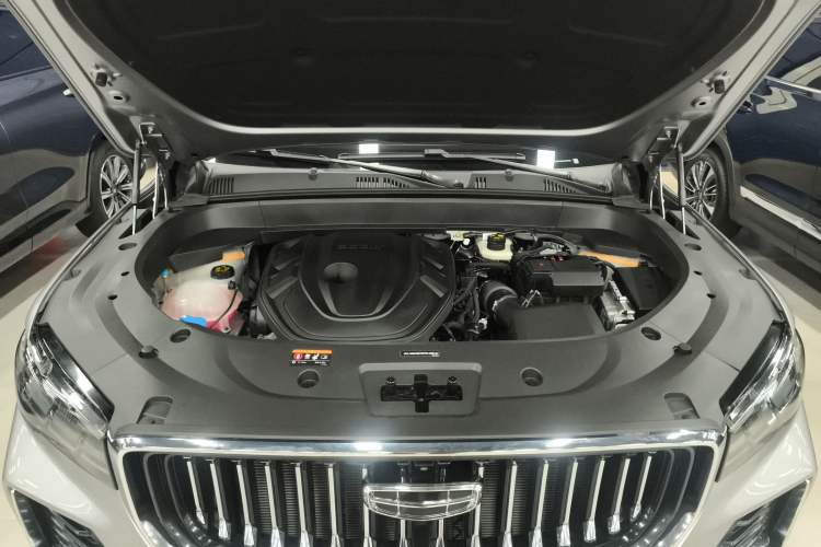 Used Geely Auto Monjaro L 2024 2.0TD High-Power Automatic Two-Wheel Drive Yunqi Version Engine Bay