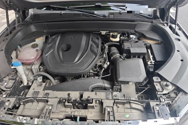 Used Geely Auto Monjaro L 2024 2.0TD High-Power Automatic Two-Wheel Drive Yunqi Version Engine Bay
