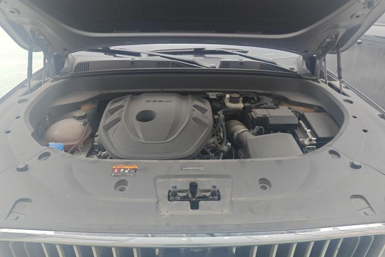Used Geely Auto Monjaro L 2024 2.0TD High-Power Automatic Two-Wheel Drive Skyline Edition Engine Bay
