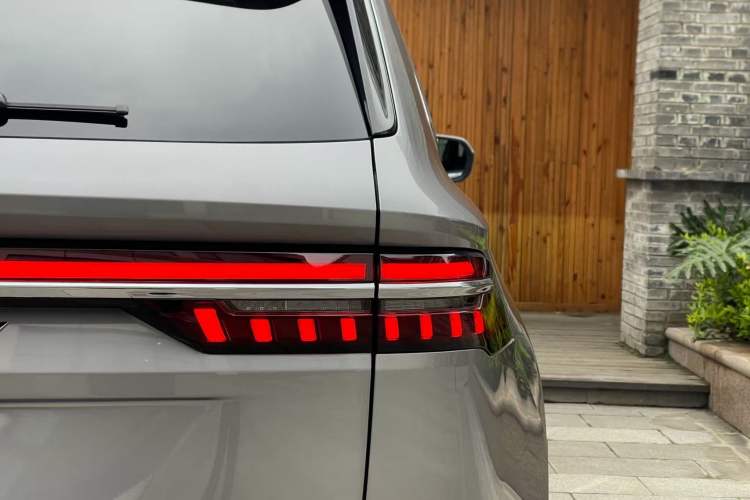 Used Geely Auto Monjaro L 2024 2.0TD High-Power Automatic Two-Wheel Drive Skyline Edition Exterior 3