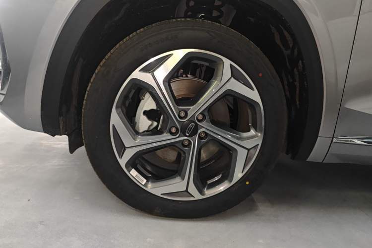 Used Geely Auto Monjaro L 2024 2.0TD DCT EVO Two-Wheel Drive Long-Range Version Exterior 4