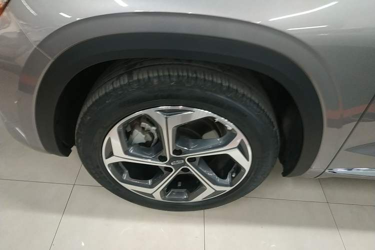 Used Geely Auto Monjaro L 2024 2.0TD High-Power Automatic Two-Wheel Drive Yunqi Version Exterior 4