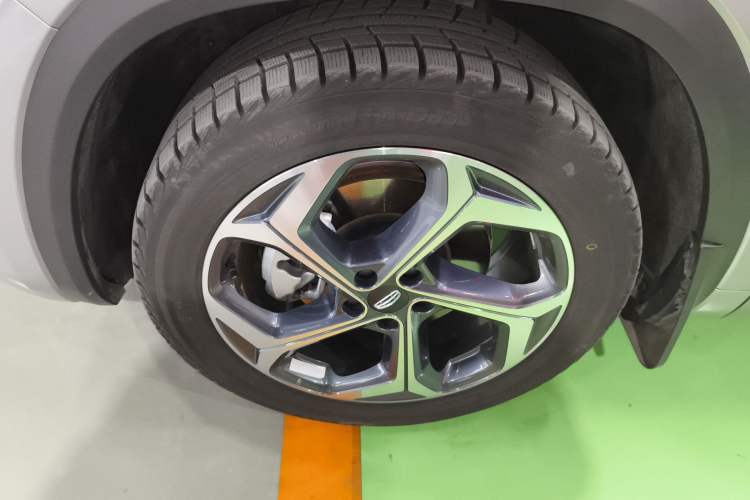 Used Geely Auto Monjaro L 2024 2.0TD DCT EVO Two-Wheel Drive Long-Range Version Exterior 4