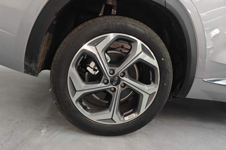 Used Geely Auto Monjaro L 2024 2.0TD DCT EVO Two-Wheel Drive Long-Range Version Exterior 5