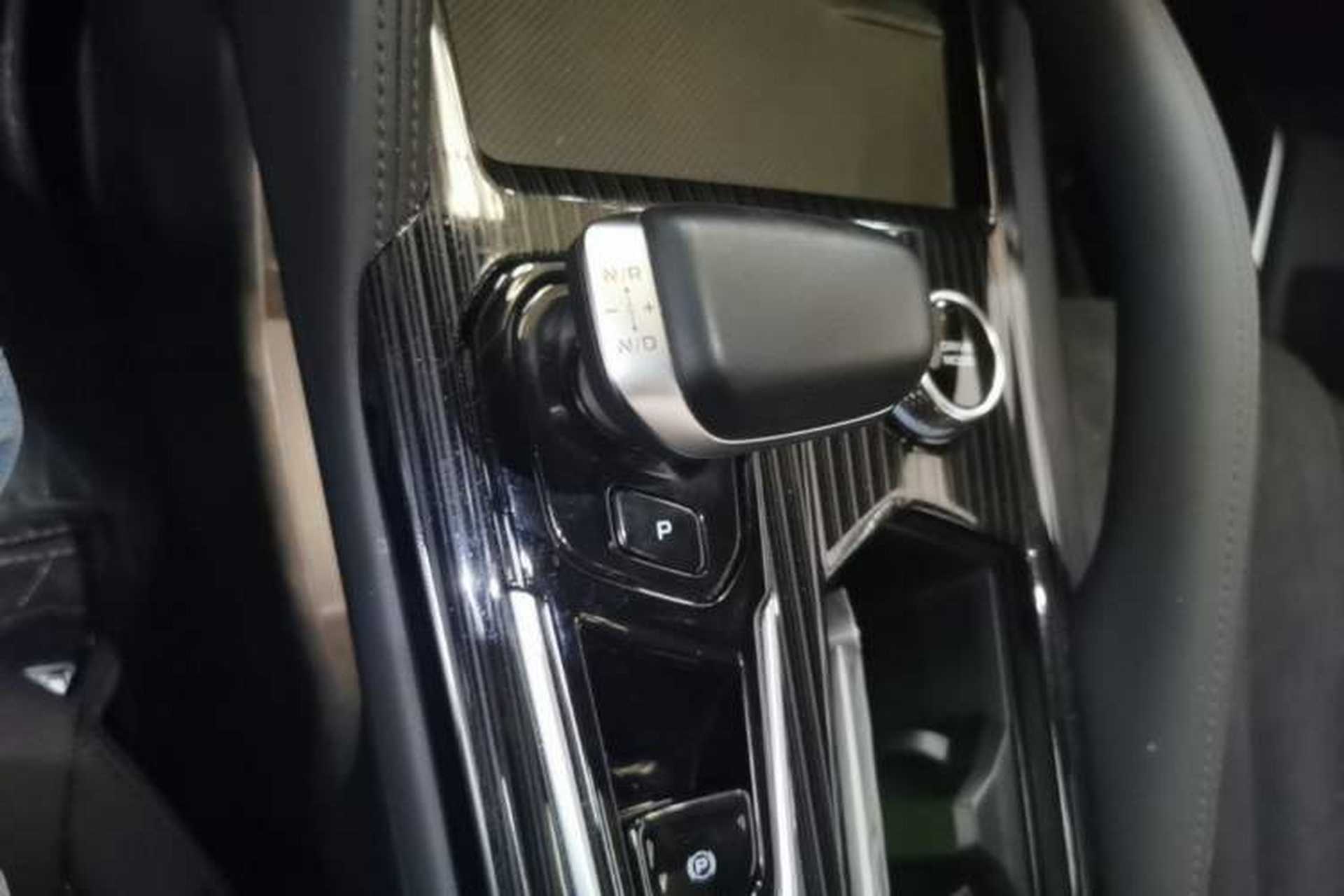 Used Geely Auto Monjaro L 2024 2.0TD High-Power Automatic Two-Wheel Drive Yunqi Version Gear Lever