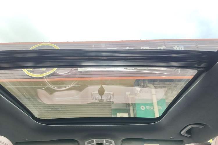 Used Geely Auto Monjaro L 2024 2.0TD High-Power Automatic Two-Wheel Drive Yunqi Version Headliner