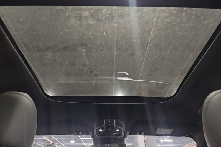Used Geely Auto Monjaro L 2024 2.0TD High-Power Automatic Two-Wheel Drive Skyline Edition Headliner