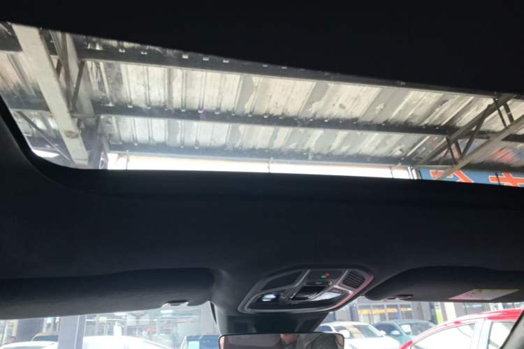 Used Geely Auto Monjaro L 2024 2.0TD High-Power Automatic Two-Wheel Drive Yunqi Version Headliner