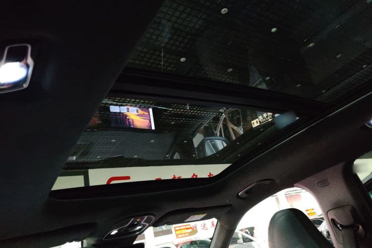 Used Geely Auto Monjaro L 2024 2.0TD High-Power Automatic Two-Wheel Drive Skyline Edition Headliner