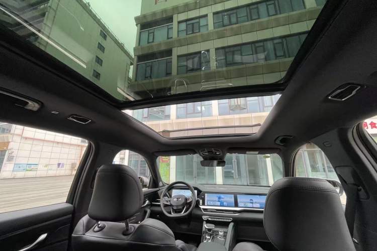 Used Geely Auto Monjaro L 2024 2.0TD High-Power Automatic Two-Wheel Drive Skyline Edition Headliner