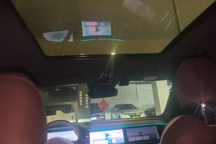 Used Geely Auto Monjaro L 2024 2.0TD High-Power Automatic Two-Wheel Drive Skyline Edition Headliner