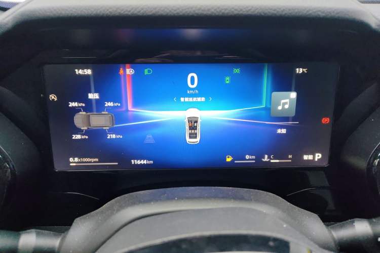 Used Geely Auto Monjaro L 2024 2.0TD High-Power Automatic Two-Wheel Drive Skyline Edition Instrument Cluster