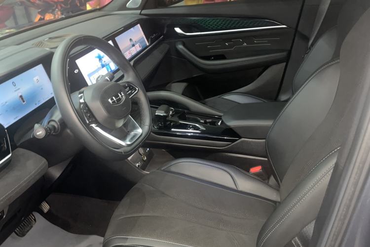 Used Geely Auto Monjaro L 2024 2.0TD High-Power Automatic Two-Wheel Drive Skyline Edition Interior 1