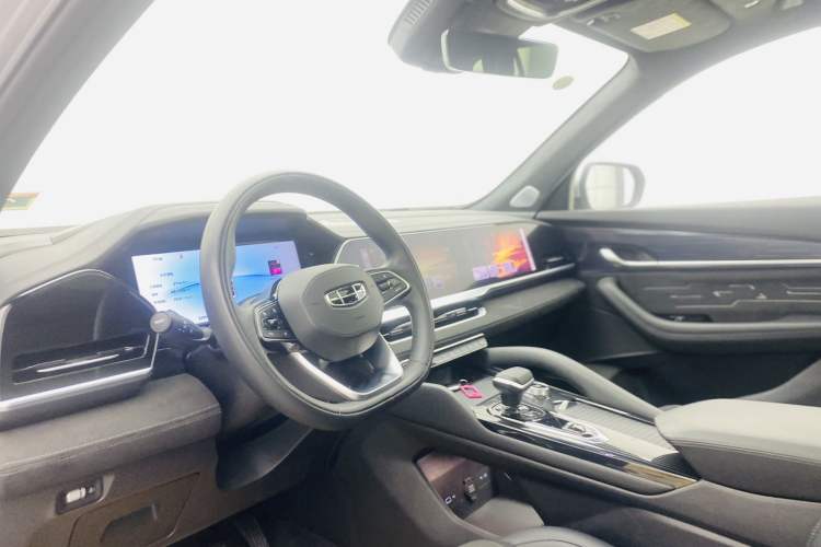 Used Geely Auto Monjaro L 2024 2.0TD High-Power Automatic Two-Wheel Drive Skyline Edition Interior 1