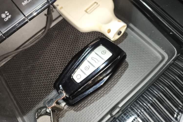 Used Geely Auto Monjaro L 2024 2.0TD DCT EVO Two-Wheel Drive Long-Range Version Interior 1
