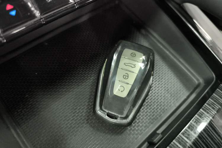 Used Geely Auto Monjaro L 2024 2.0TD DCT EVO Two-Wheel Drive Long-Range Version Interior 1