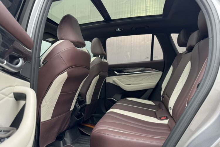 Used Geely Auto Monjaro L 2024 2.0TD High-Power Automatic Two-Wheel Drive Yunqi Version Interior 3