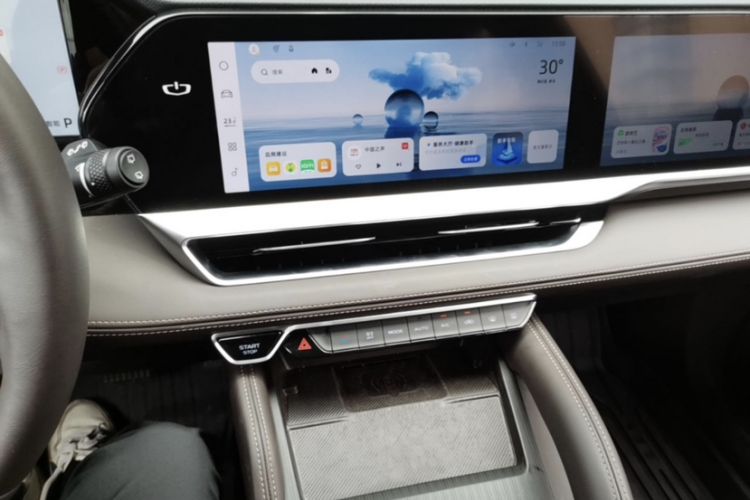 Used Geely Auto Monjaro L 2024 2.0TD High-Power Automatic Two-Wheel Drive Yunqi Version Interior 3
