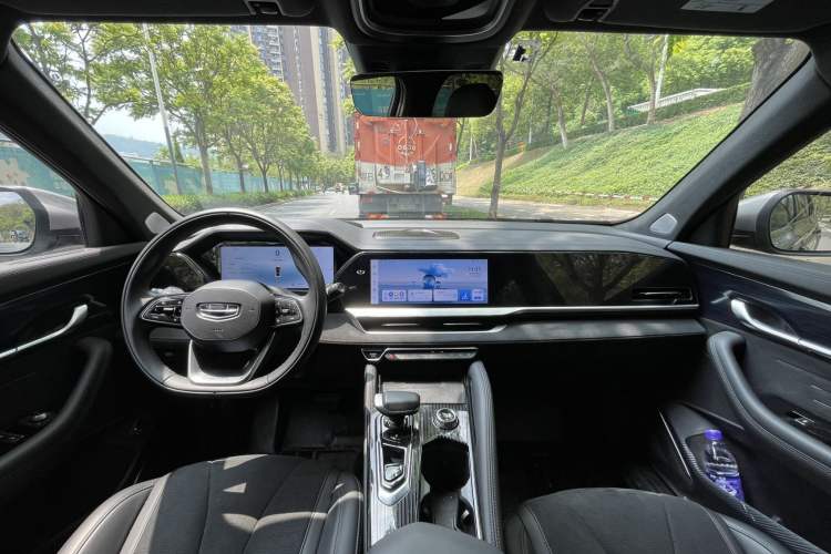 Used Geely Auto Monjaro L 2024 2.0TD High-Power Automatic Two-Wheel Drive Skyline Edition Interior 3