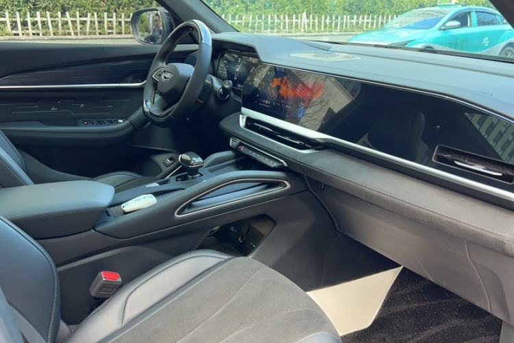 Used Geely Auto Monjaro L 2024 2.0TD High-Power Automatic Two-Wheel Drive Skyline Edition Interior 4