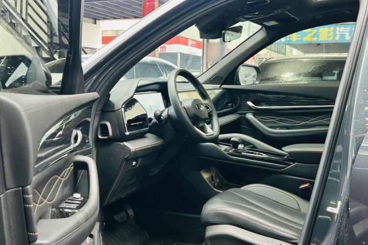 Used Geely Auto Monjaro L 2024 2.0TD DCT EVO Two-Wheel Drive Long-Range Version Interior 5