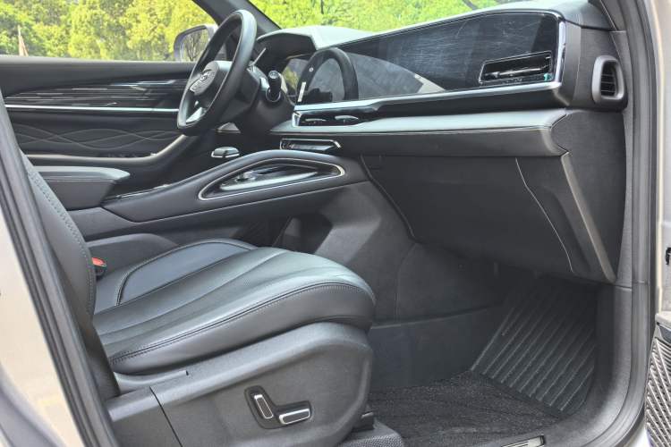 Used Geely Auto Monjaro L 2024 2.0TD DCT EVO Two-Wheel Drive Long-Range Version Interior 6