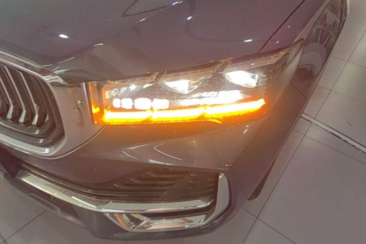 Used Geely Auto Monjaro L 2024 2.0TD High-Power Automatic Two-Wheel Drive Yunqi Version Left Front Headlight