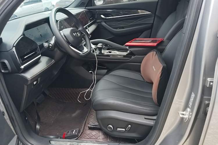 Used Geely Auto Monjaro L 2024 2.0TD DCT EVO Two-Wheel Drive Long-Range Version Left Front Seat