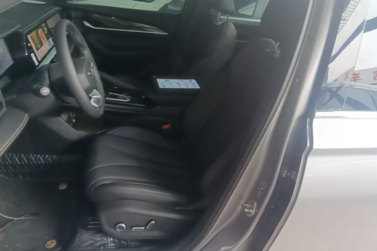 Used Geely Auto Monjaro L 2024 2.0TD DCT EVO Two-Wheel Drive Long-Range Version Left Front Seat