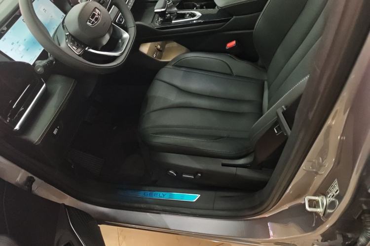 Used Geely Auto Monjaro L 2024 2.0TD DCT EVO Two-Wheel Drive Long-Range Version Left Front Seat