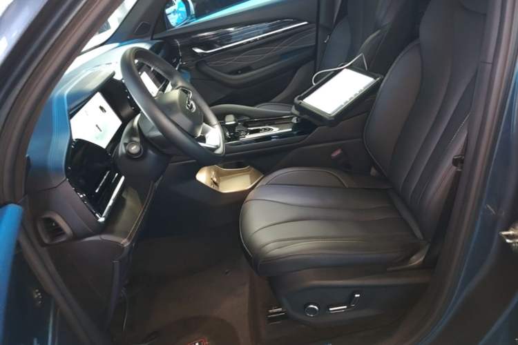 Used Geely Auto Monjaro L 2024 2.0TD DCT EVO Two-Wheel Drive Long-Range Version Left Front Seat