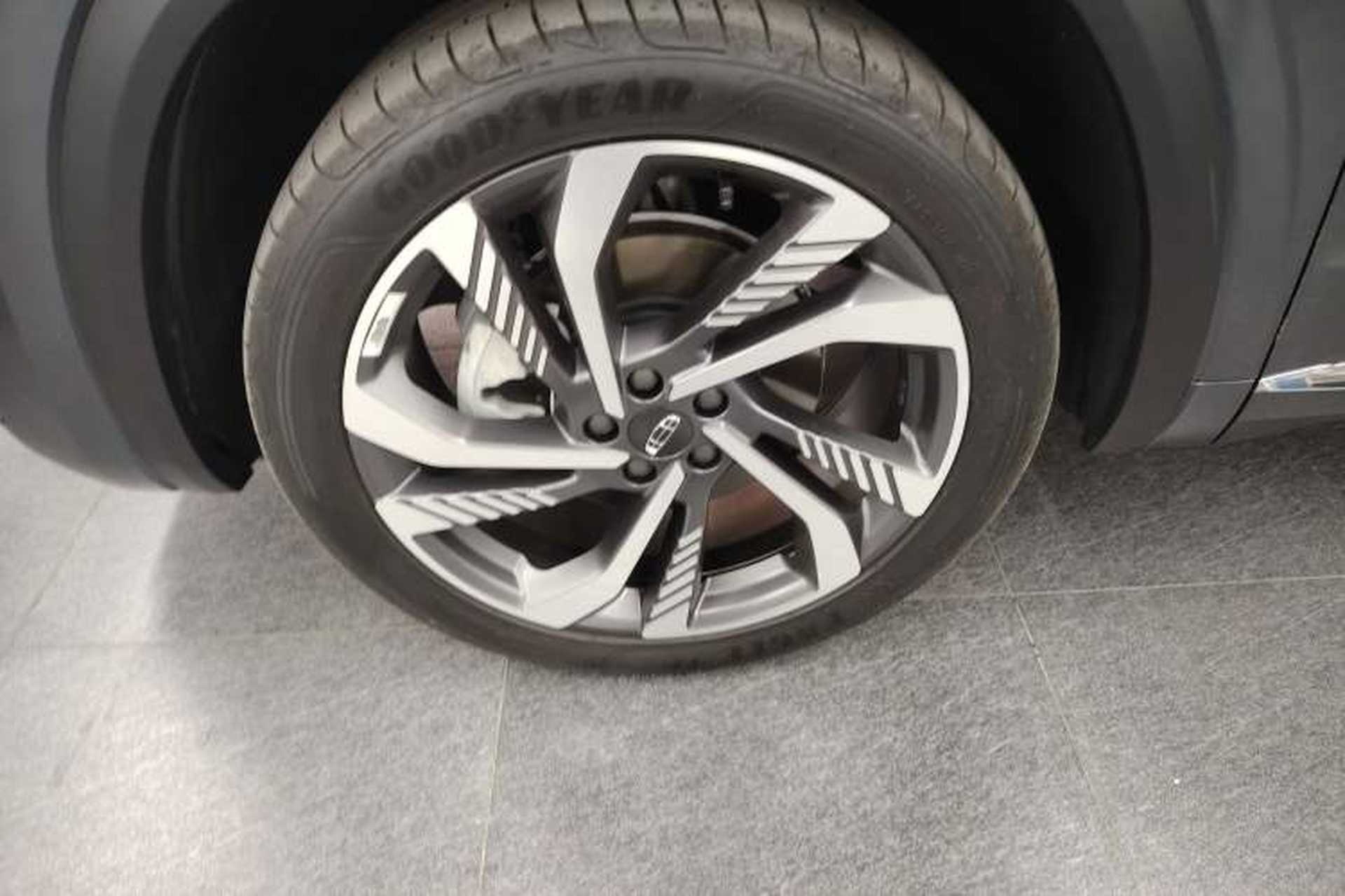 Used Geely Auto Monjaro L 2024 2.0TD High-Power Automatic Two-Wheel Drive Skyline Edition Left Front Wheel Hub
