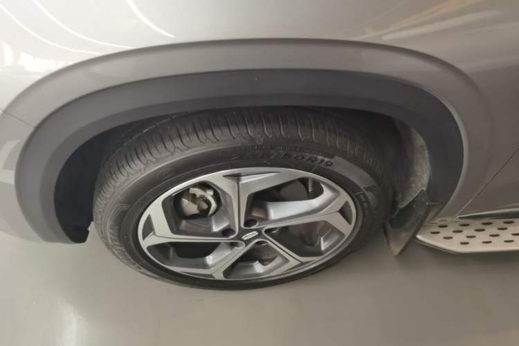 Used Geely Auto Monjaro L 2024 2.0TD High-Power Automatic Two-Wheel Drive Yunqi Version Left Front Wheel Hub