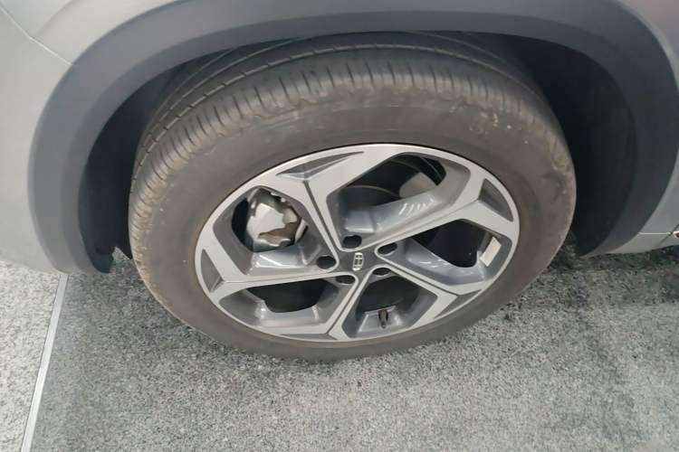 Used Geely Auto Monjaro L 2024 2.0TD High-Power Automatic Two-Wheel Drive Yunqi Version Left Front Wheel Hub