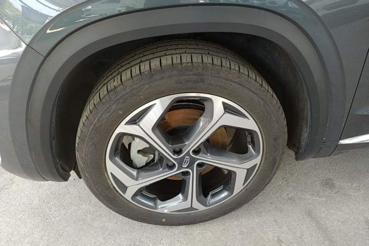 Used Geely Auto Monjaro L 2024 2.0TD DCT EVO Two-Wheel Drive Long-Range Version Left Front Wheel Hub