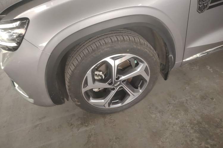 Used Geely Auto Monjaro L 2024 2.0TD DCT EVO Two-Wheel Drive Long-Range Version Left Front Wheel Hub