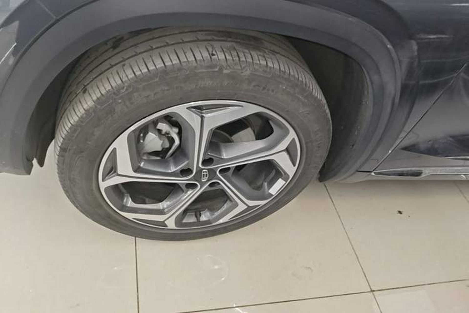 Used Geely Auto Monjaro L 2024 2.0TD High-Power Automatic Two-Wheel Drive Yunqi Version Left Front Wheel Hub