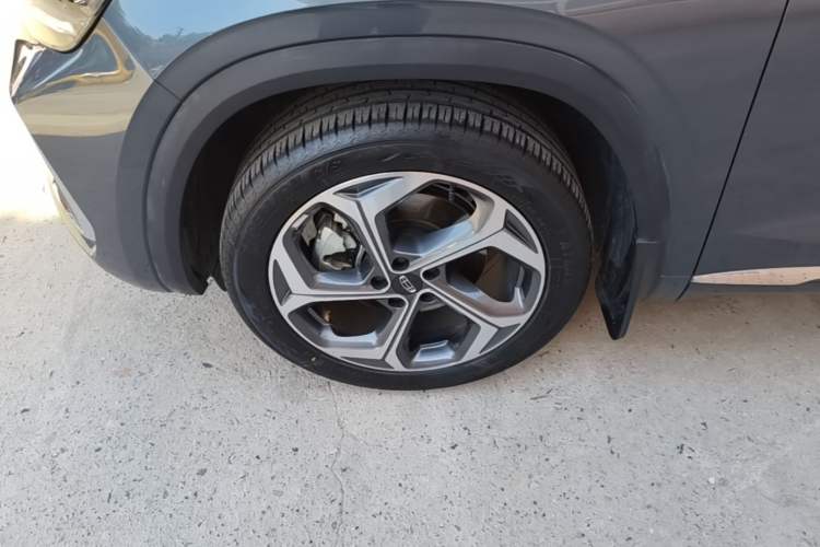 Used Geely Auto Monjaro L 2024 2.0TD DCT EVO Two-Wheel Drive Long-Range Version Left Front Wheel Hub