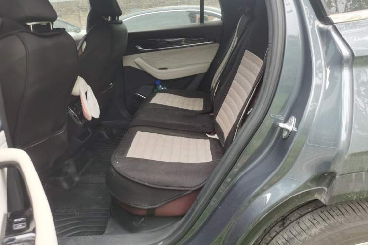 Used Geely Auto Monjaro L 2024 2.0TD DCT EVO Two-Wheel Drive Prestige Version Left Rear Seat