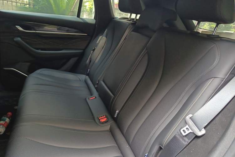 Used Geely Auto Monjaro L 2024 2.0TD DCT EVO Two-Wheel Drive Long-Range Version Left Rear Seat