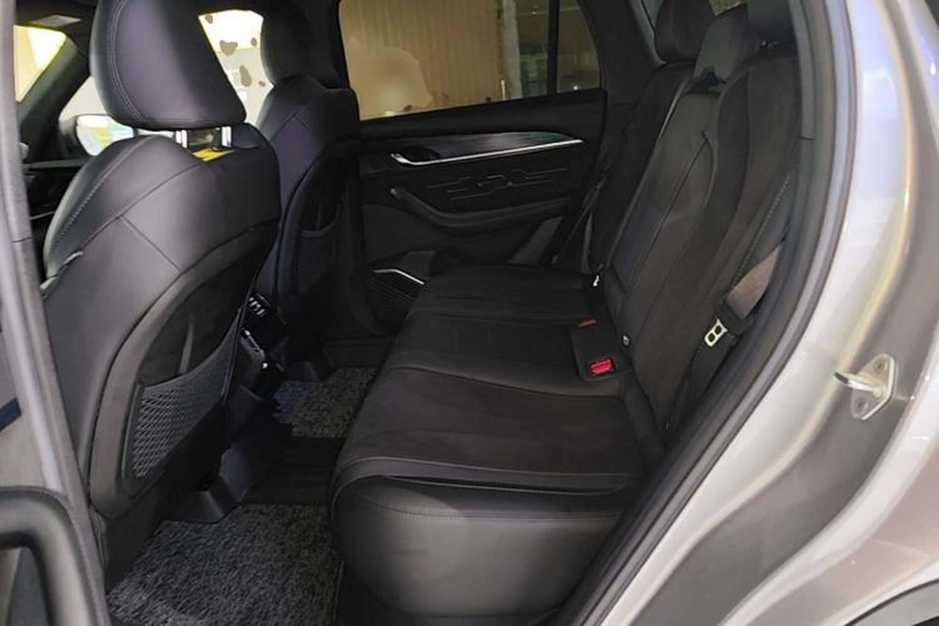 Used Geely Auto Monjaro L 2024 2.0TD High-Power Automatic Two-Wheel Drive Skyline Edition Left Rear Seat