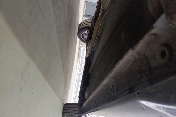 Used Geely Auto Monjaro L 2024 2.0TD High-Power Automatic Two-Wheel Drive Skyline Edition Left Side Sill