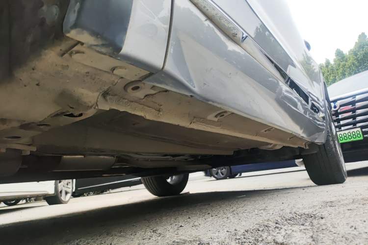Used Geely Auto Monjaro L 2024 2.0TD High-Power Automatic Two-Wheel Drive Yunqi Version Left Side Sill