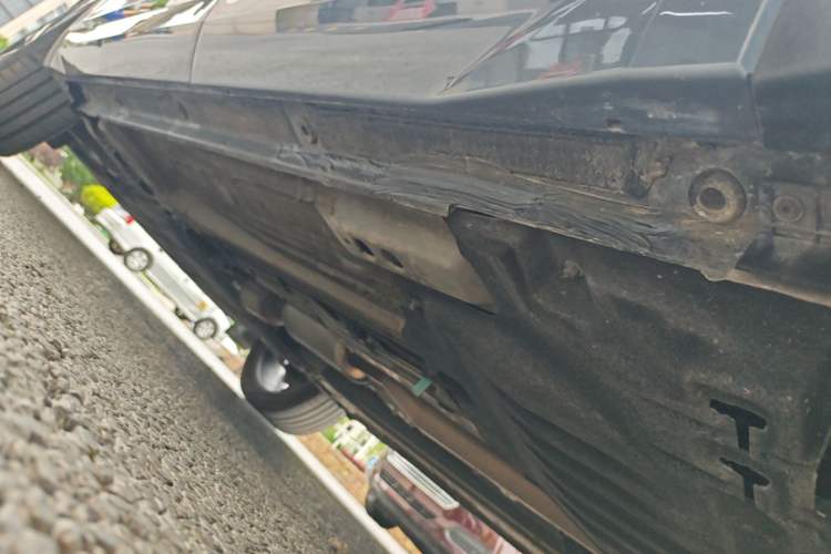Used Geely Auto Monjaro L 2024 2.0TD High-Power Automatic Two-Wheel Drive Skyline Edition Left Side Sill