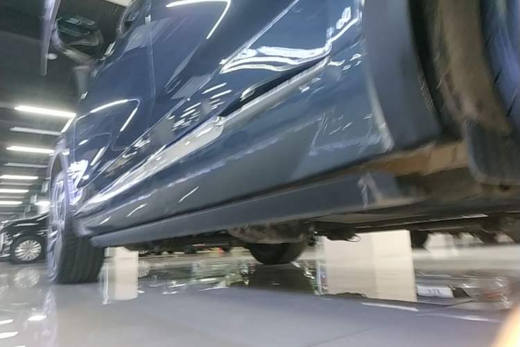 Used Geely Auto Monjaro L 2024 2.0TD High-Power Automatic Two-Wheel Drive Skyline Edition Left Side Sill