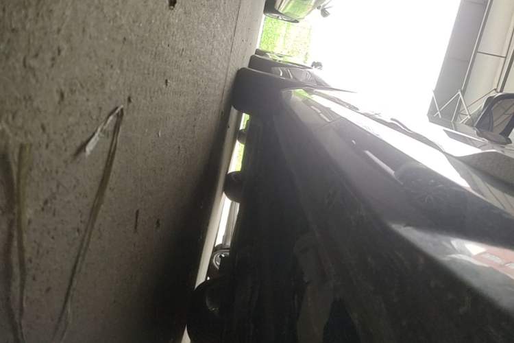 Used Geely Auto Monjaro L 2024 2.0TD DCT EVO Two-Wheel Drive Long-Range Version Left Side Sill