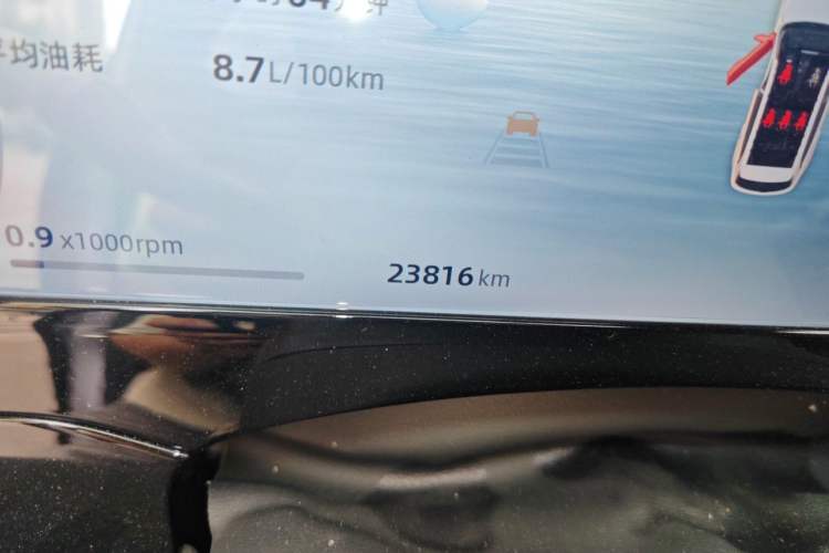 Used Geely Auto Monjaro L 2024 2.0TD High-Power Automatic Two-Wheel Drive Skyline Edition Odometer Close Up
