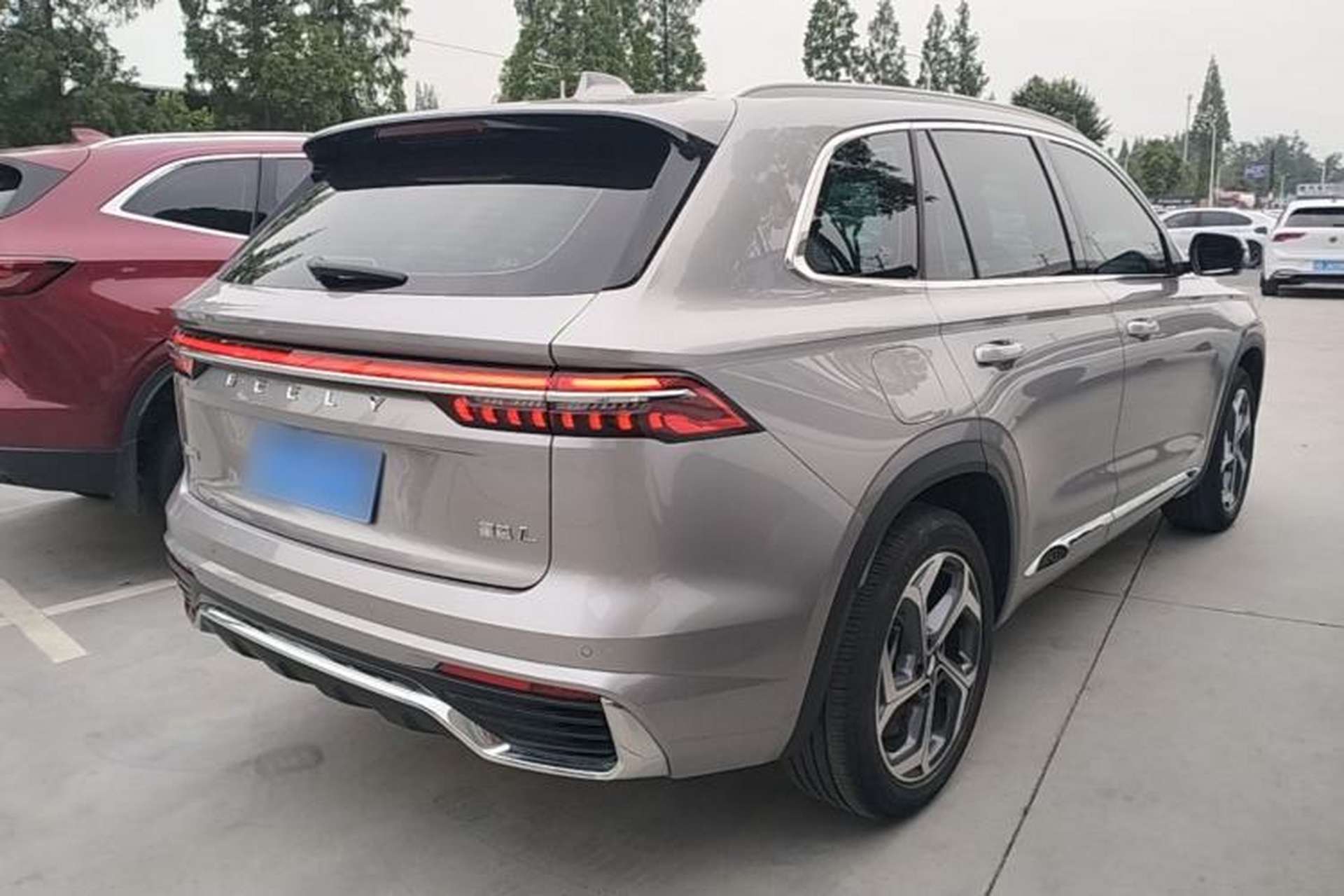 Used Geely Auto Monjaro L 2024 2.0TD High-Power Automatic Two-Wheel Drive Yunqi Version Rear Right 45 Deg